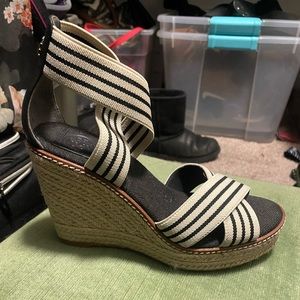 Tory Burch wedges size 7